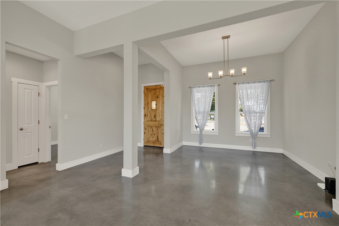 1590 Cottonwood Road