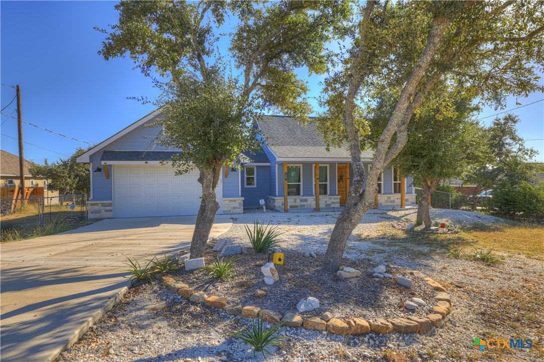 1590 Cottonwood Road