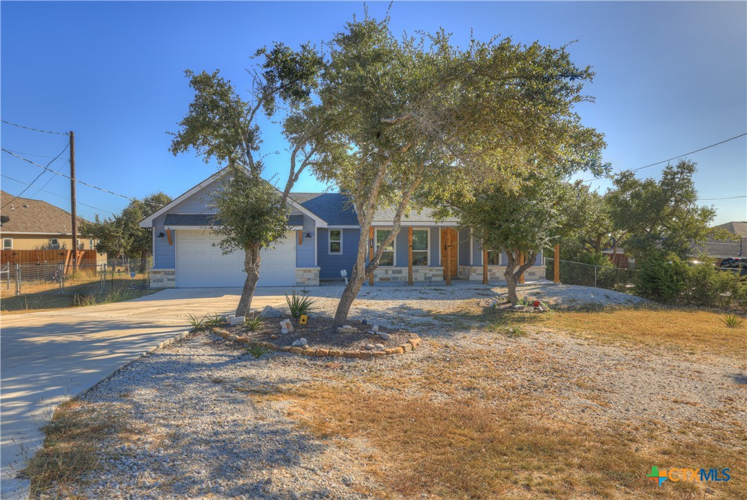 1590 Cottonwood Road