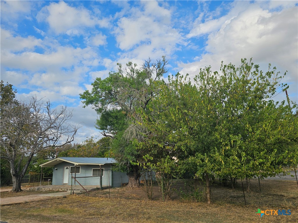 1040 Green Hill Drive