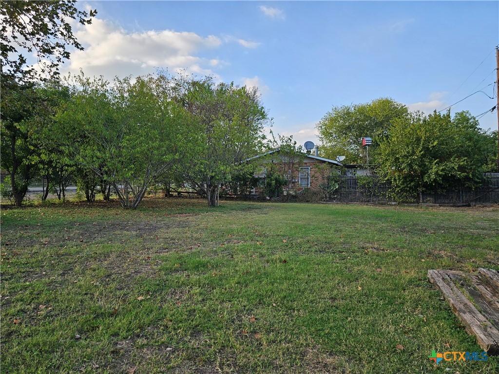 1040 Green Hill Drive