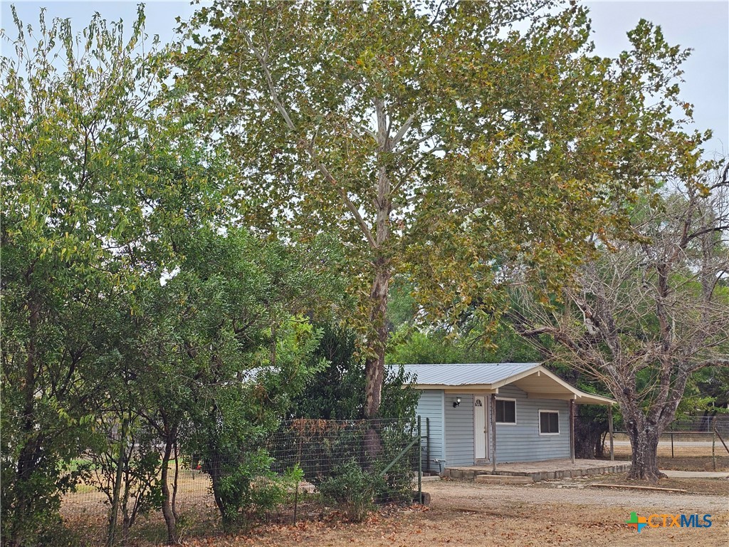 1040 Green Hill Drive