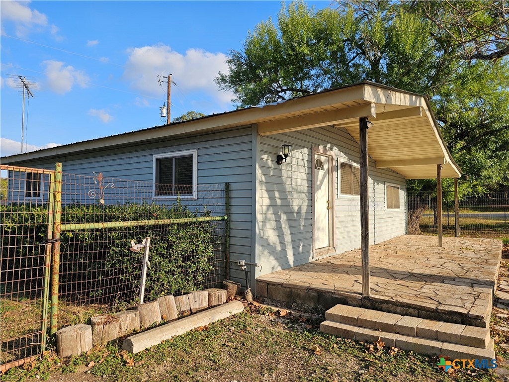 1040 Green Hill Drive