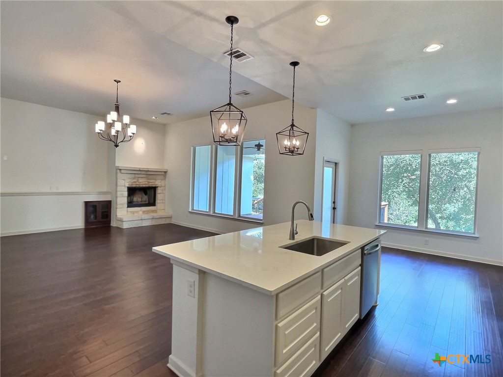 1921 Hunters Cove