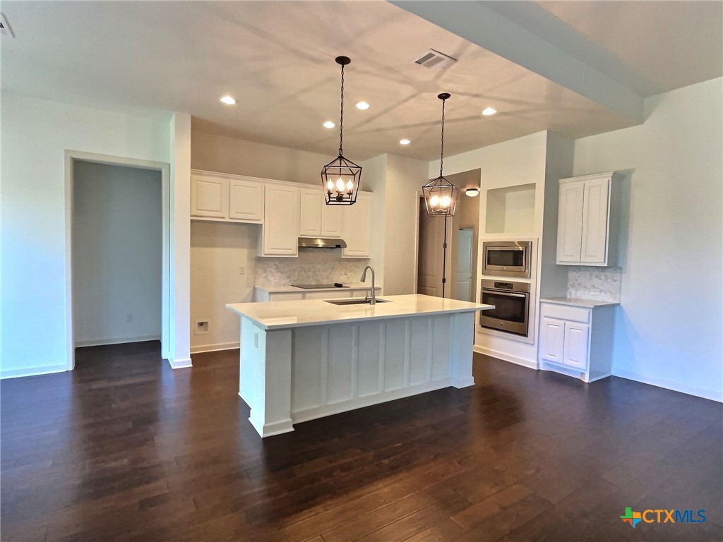1921 Hunters Cove