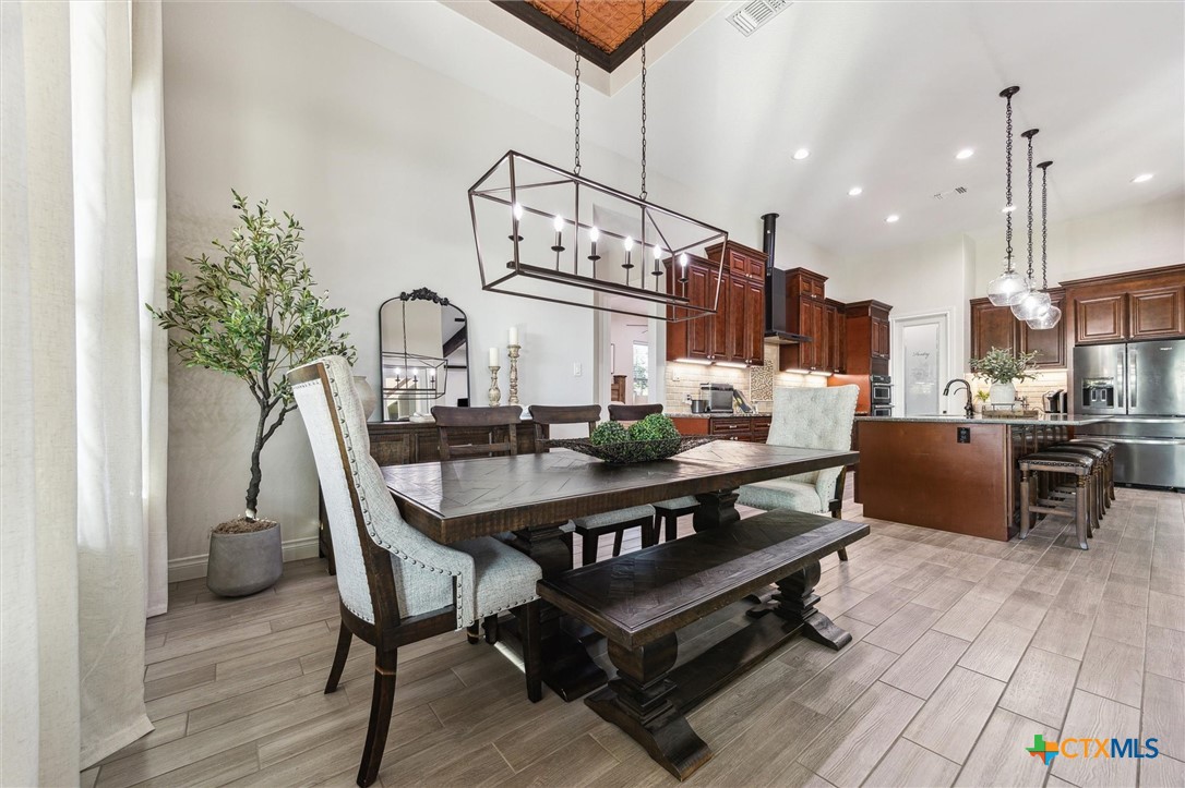 624 Crossman