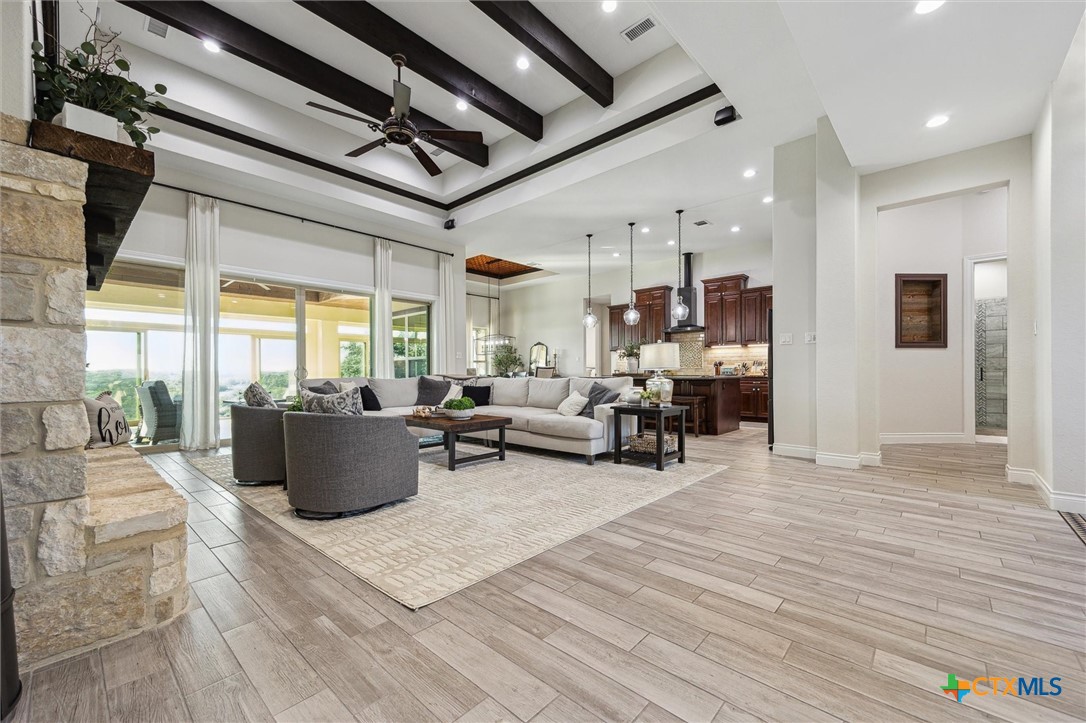 624 Crossman