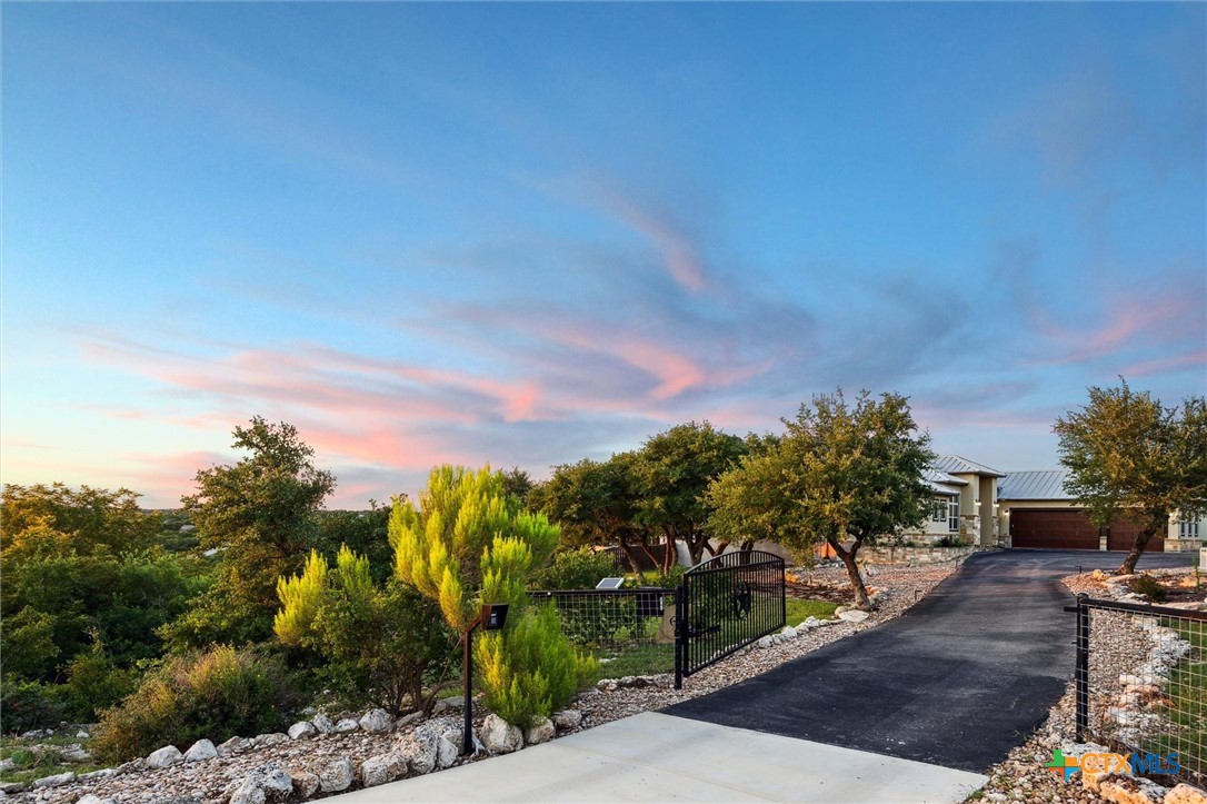 624 Crossman