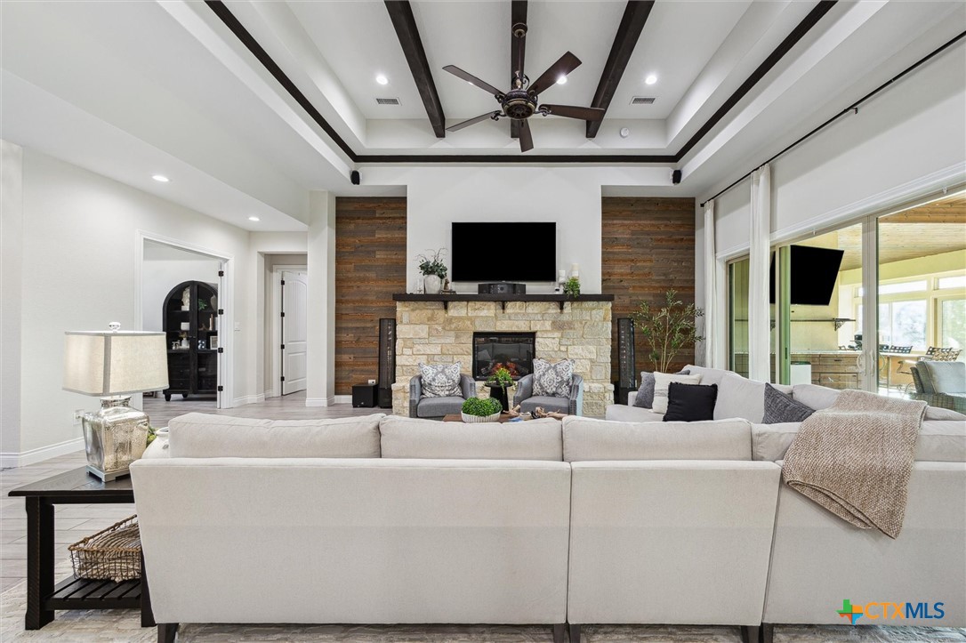 624 Crossman
