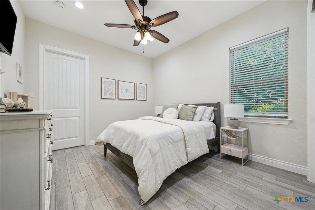 624 Crossman