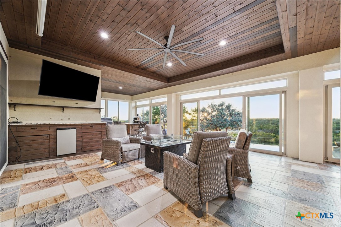 624 Crossman