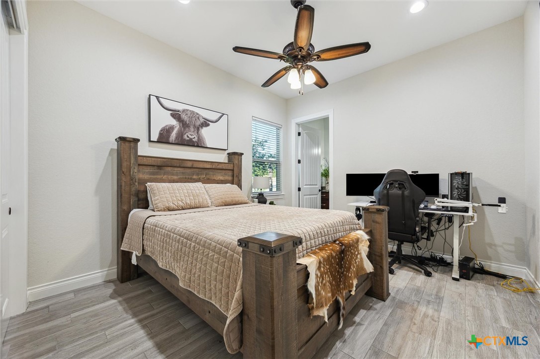 624 Crossman