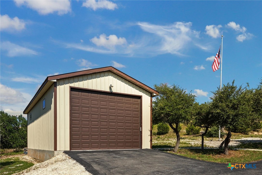 624 Crossman