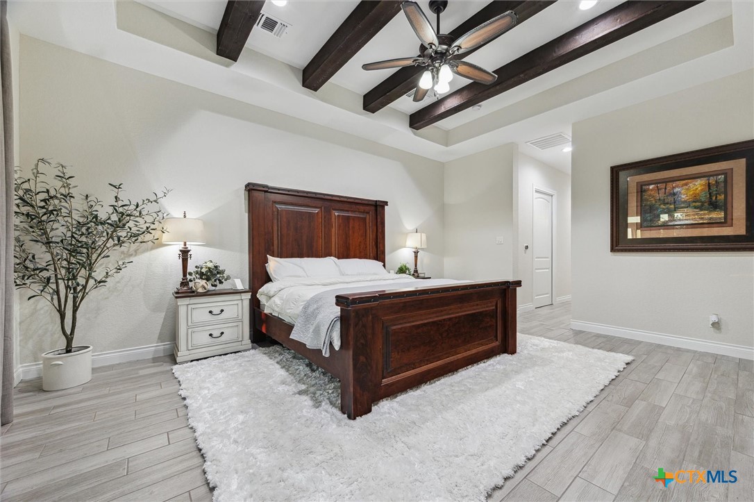 624 Crossman
