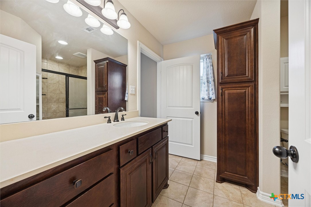 1135 Twisted Oak Court