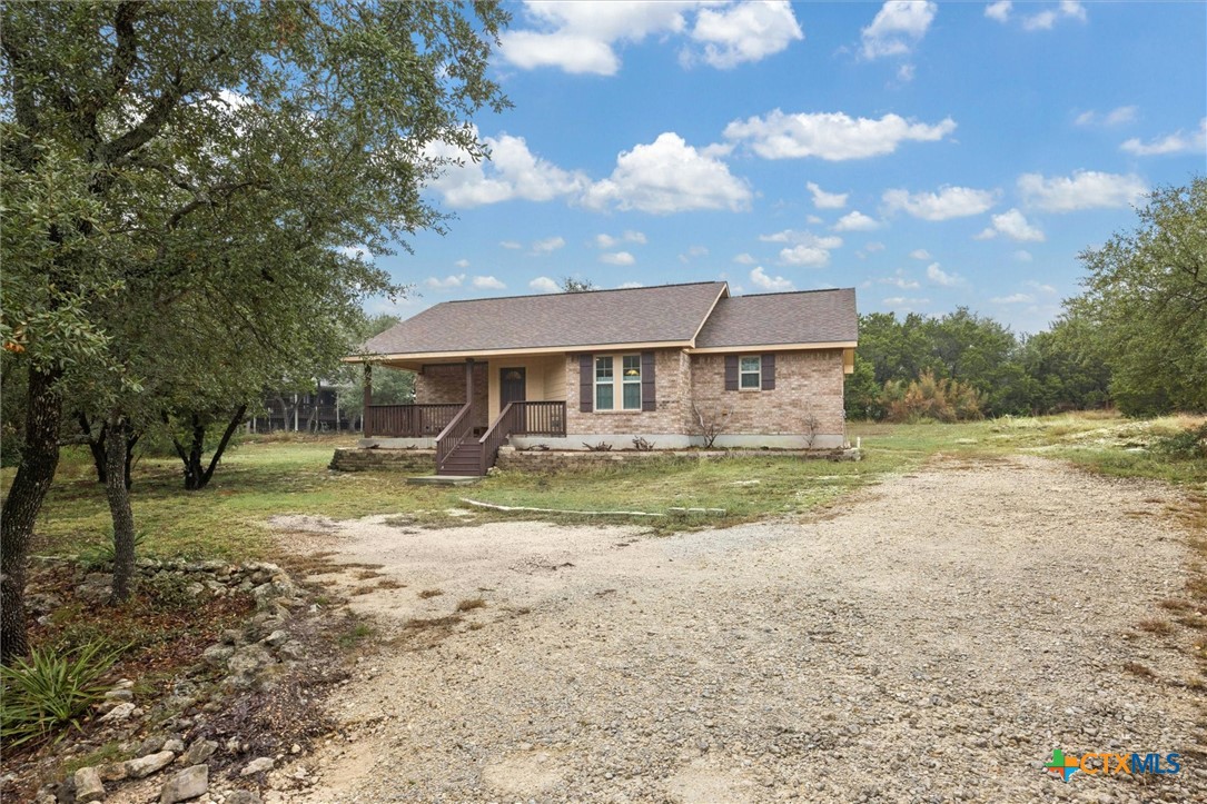 1135 Twisted Oak Court
