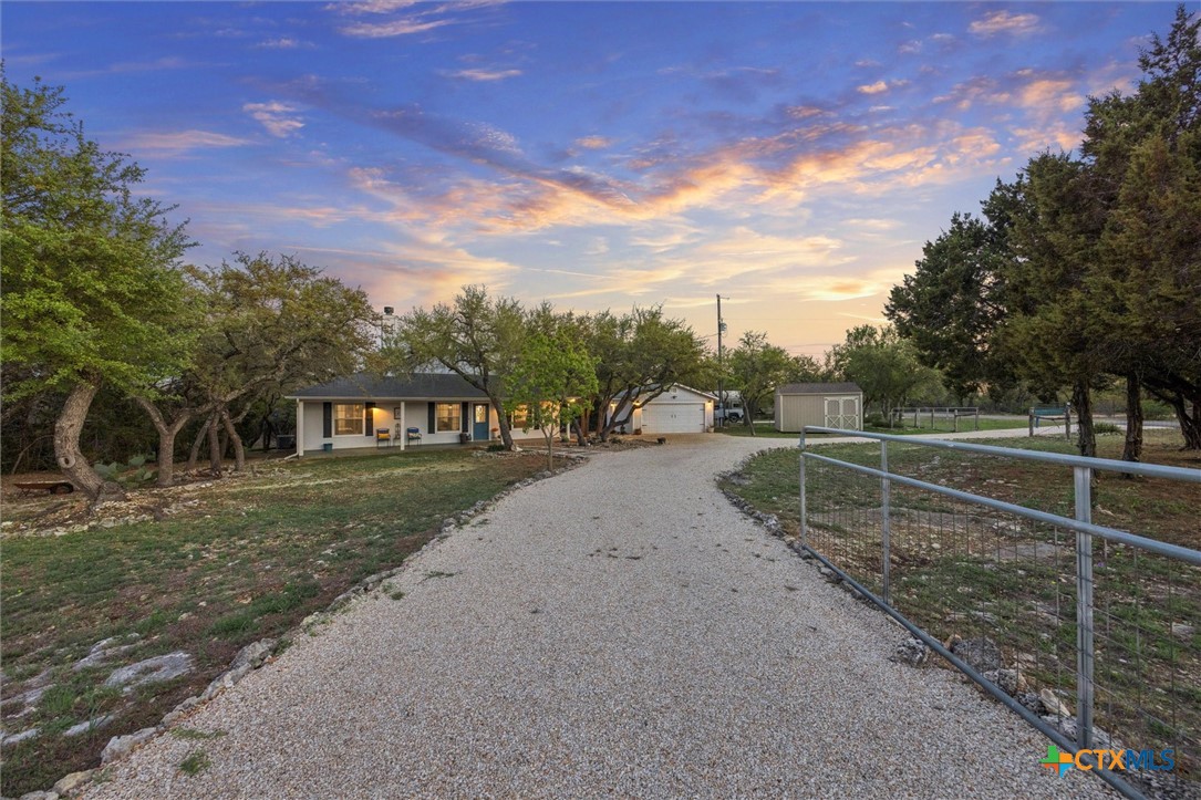 1328 Cottonwood Road