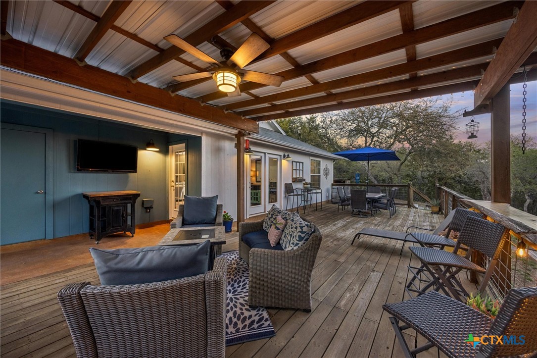 1328 Cottonwood Road