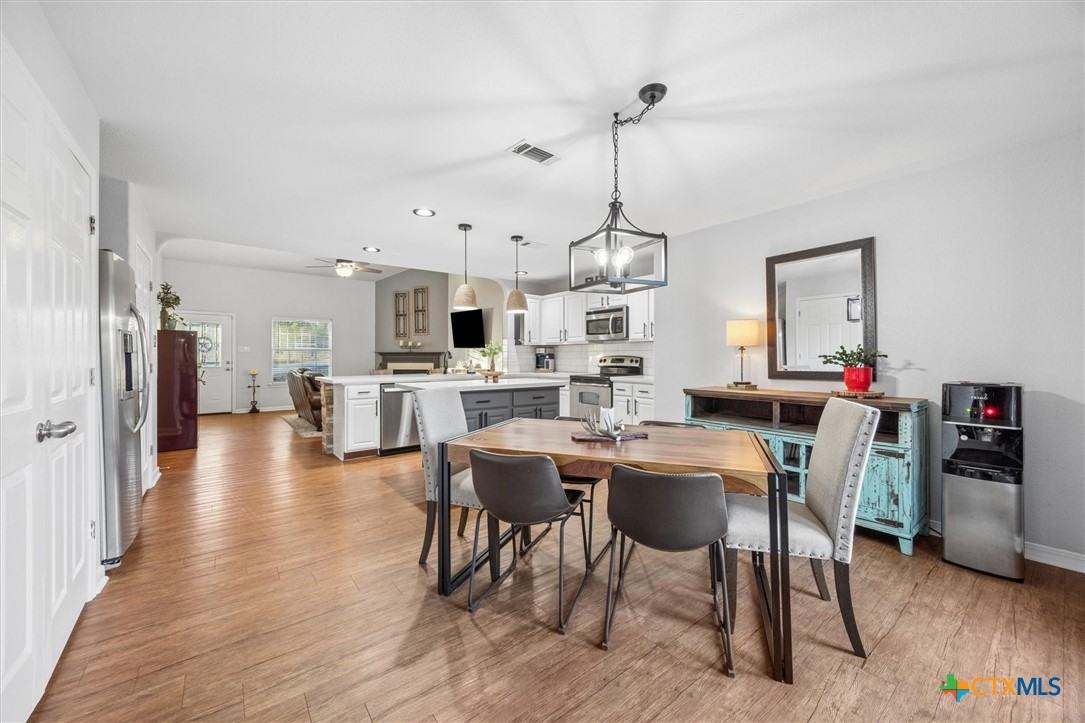 1328 Cottonwood Road