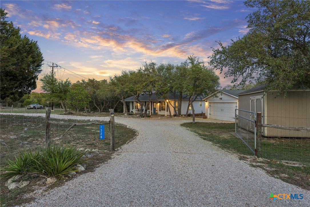 1328 Cottonwood Road