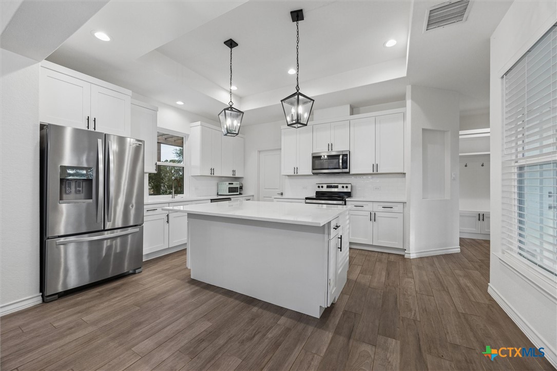 1420 Persimmon Pass