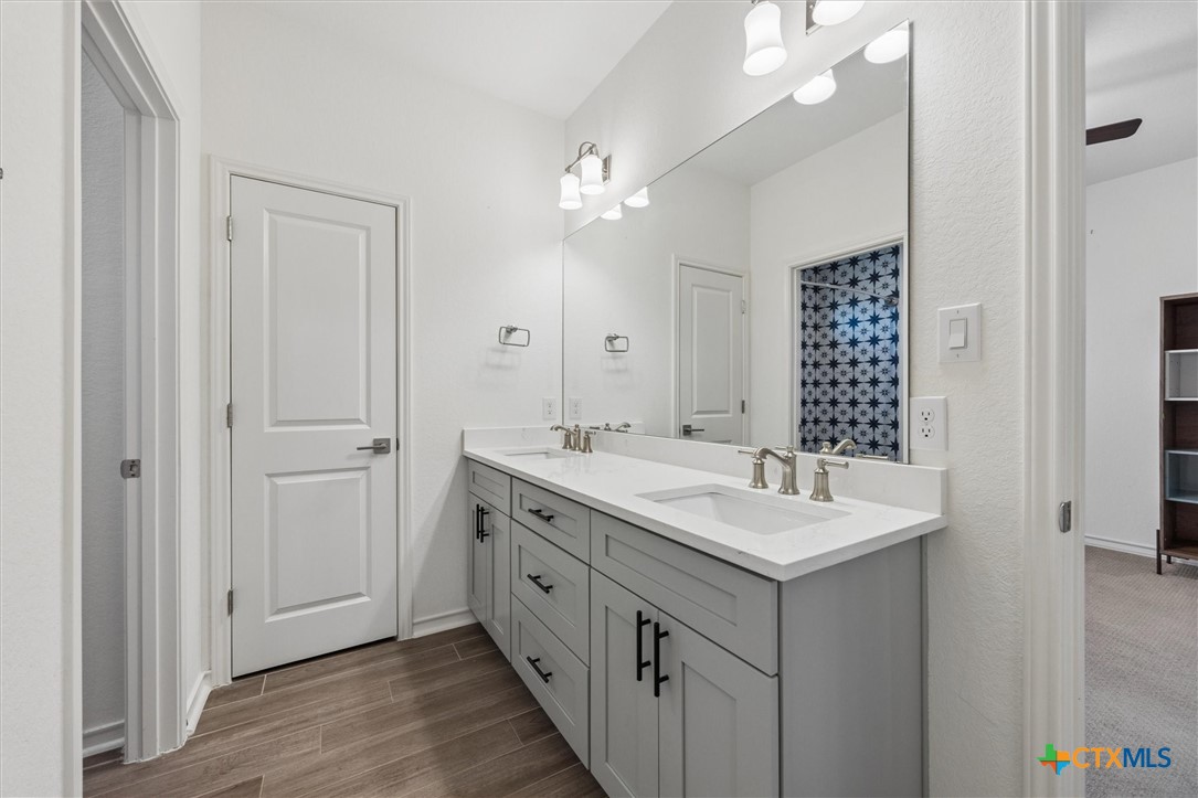 1420 Persimmon Pass
