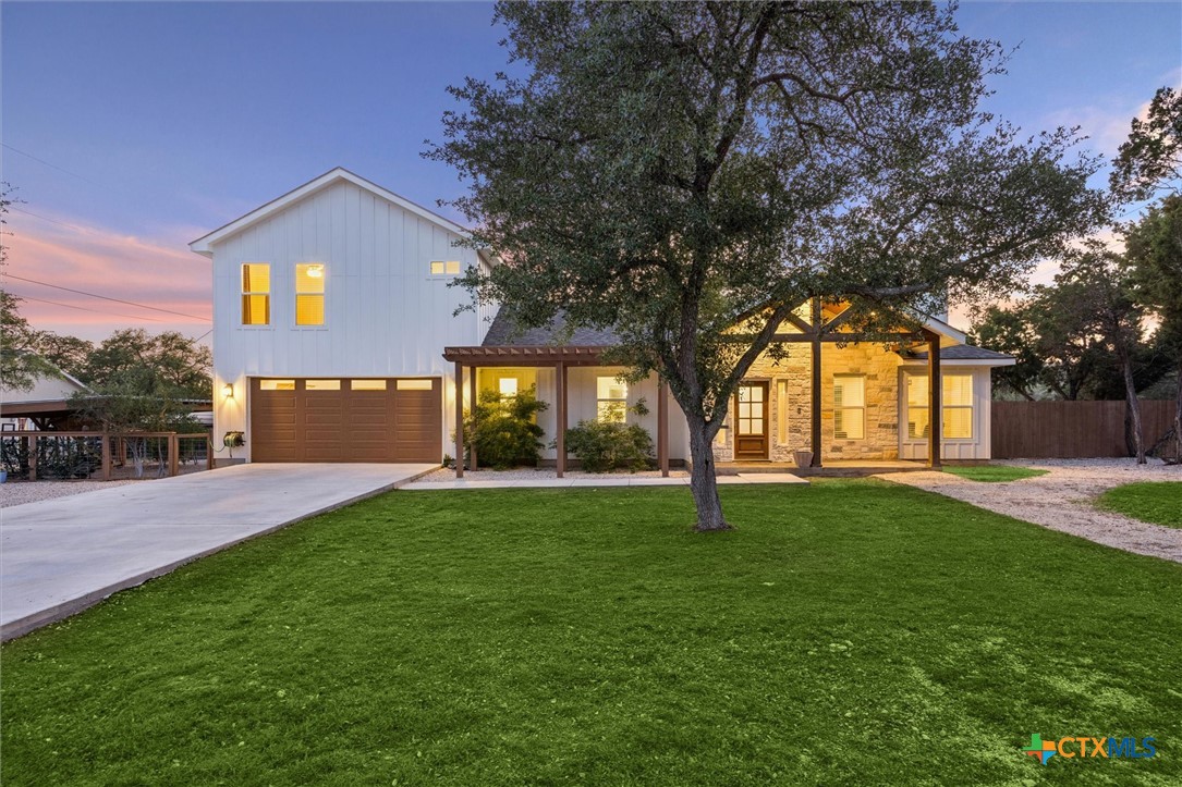 1420 Persimmon Pass