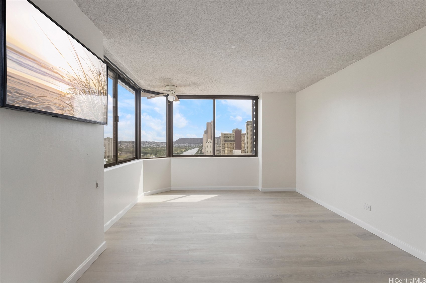 444 Niu Street 2111