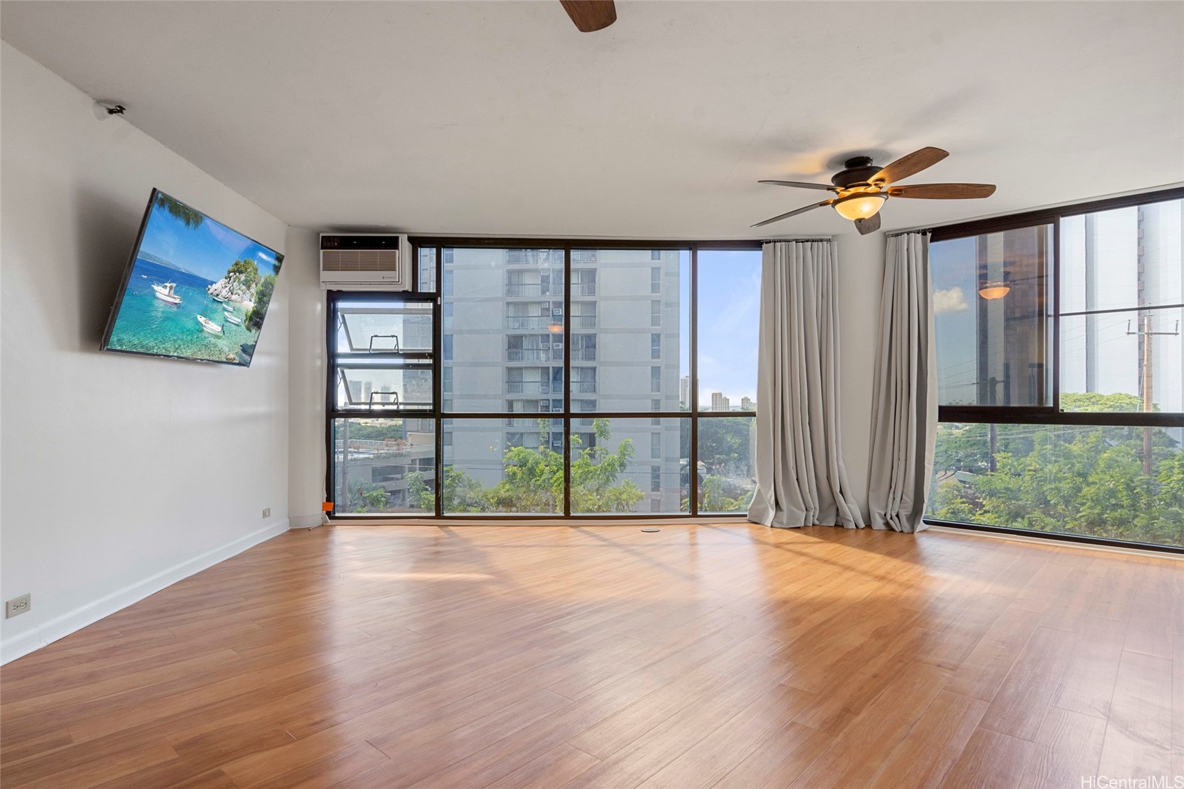 2101 Nuuanu Avenue I 303 Unit: I  303