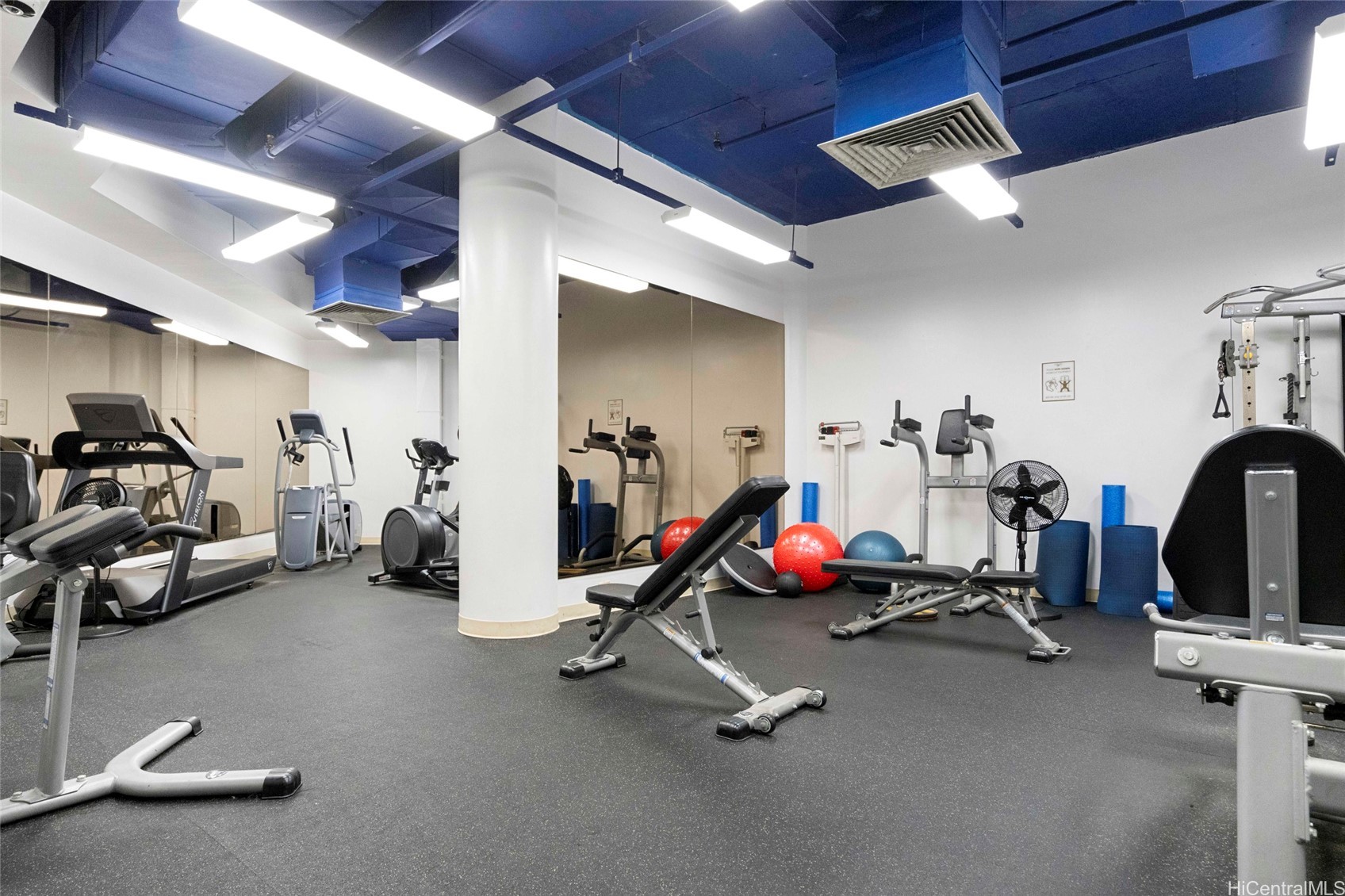 2101 Nuuanu Avenue I 303 Unit: I  303