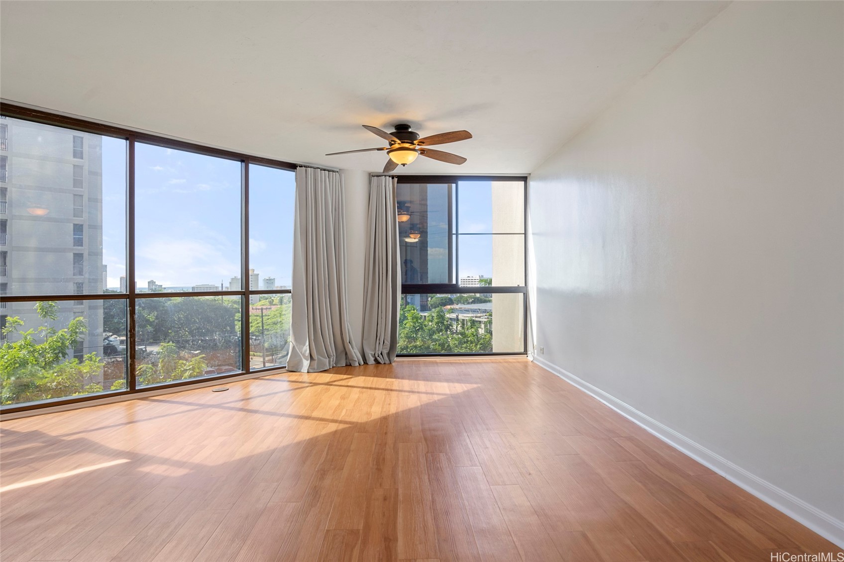 2101 Nuuanu Avenue I 303 Unit: I  303