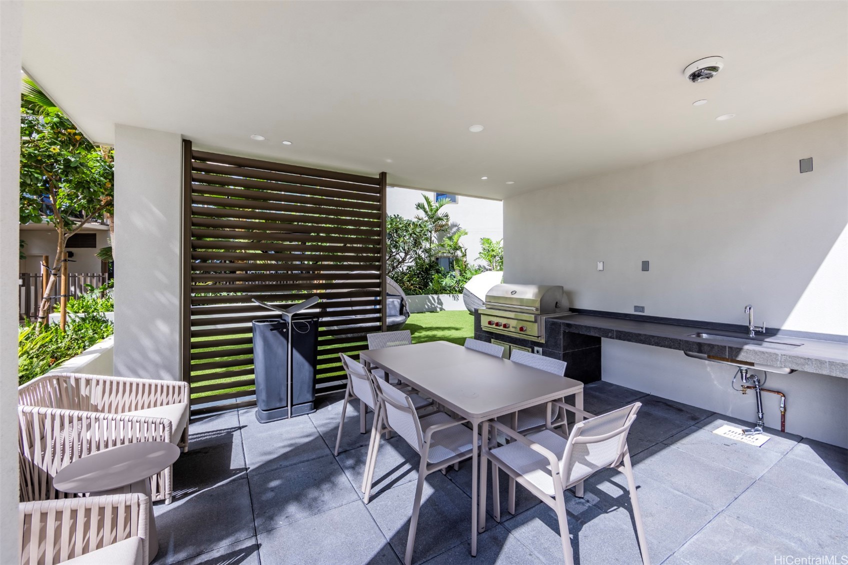 1388 Kapiolani Boulevard 2910