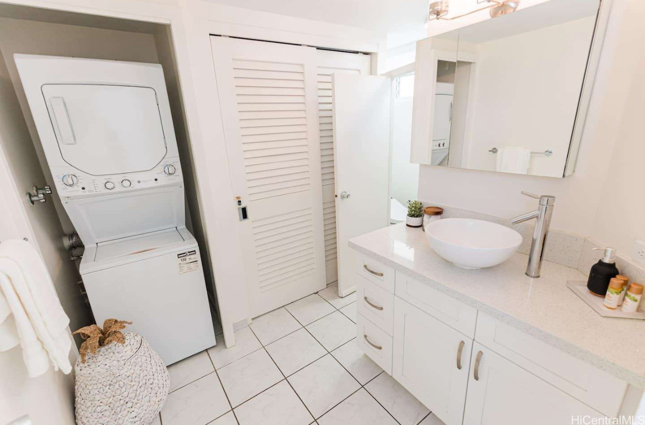 2161 Kalia Road 1014