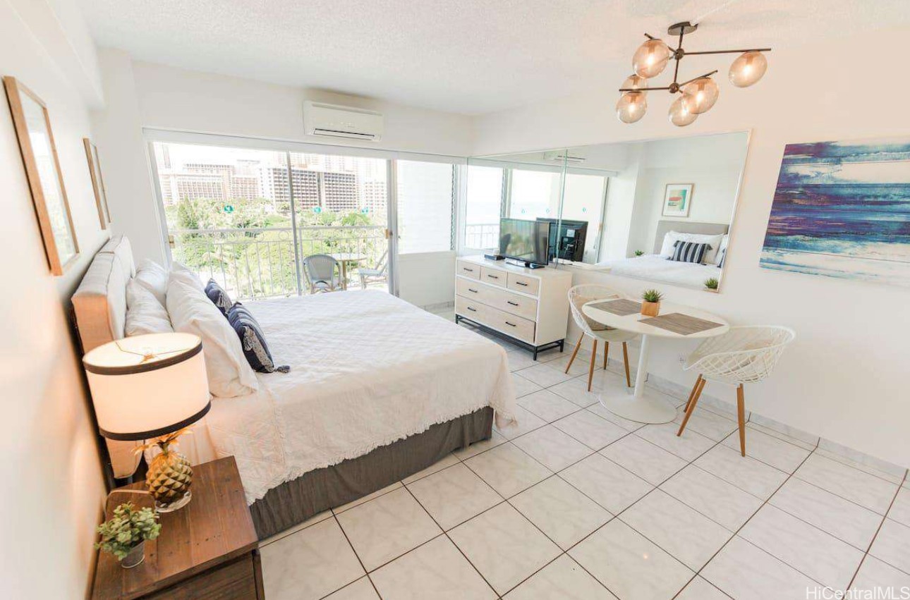 2161 Kalia Road 1014