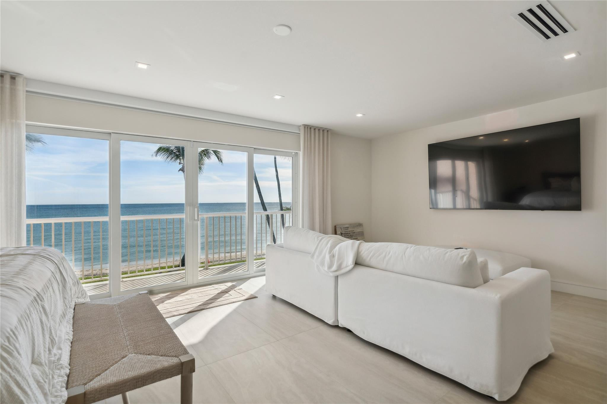 1173 Hillsboro Mile Unit: Unit 2 Building 1