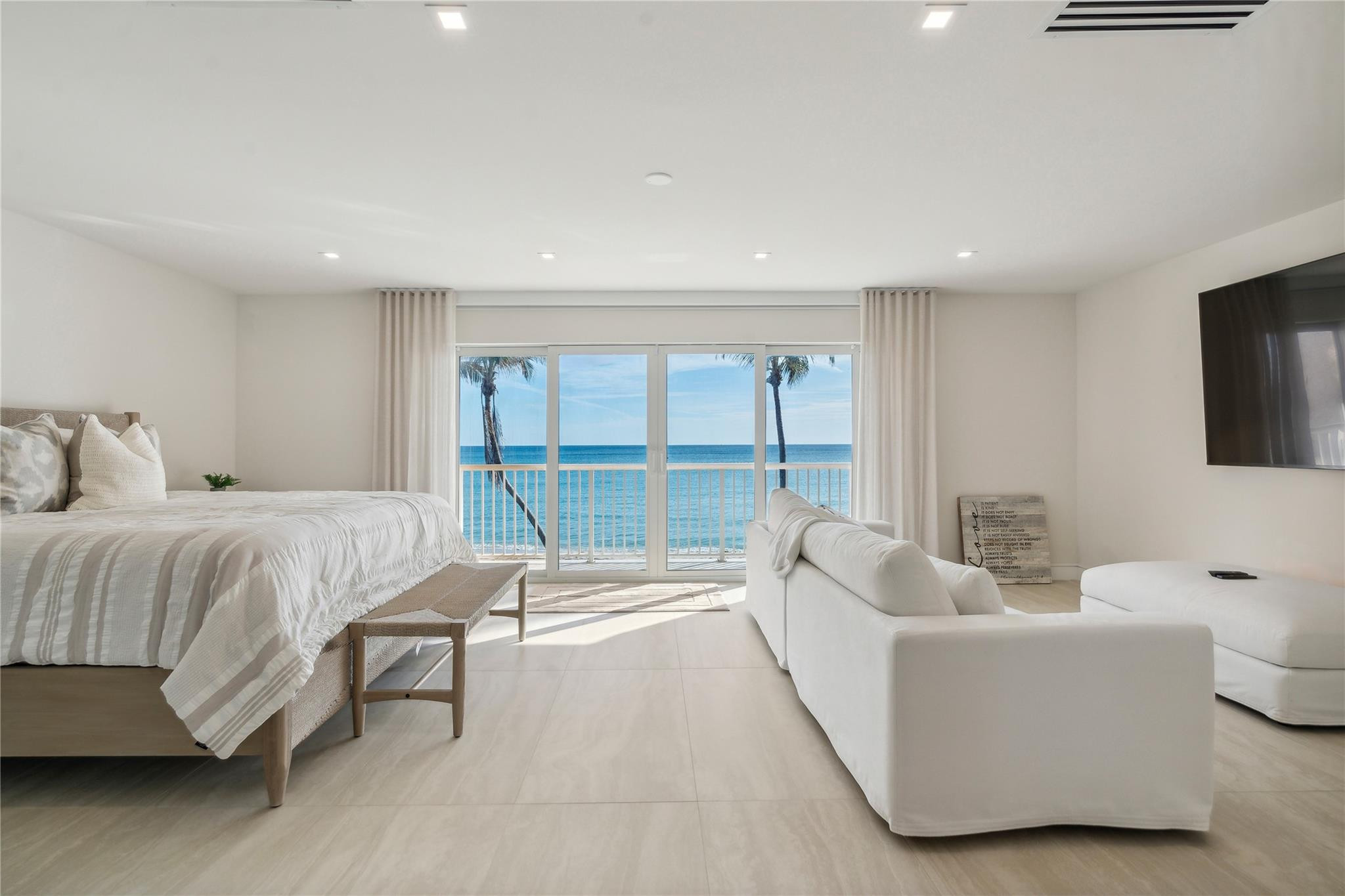 1173 Hillsboro Mile Unit: Unit 2 Building 1