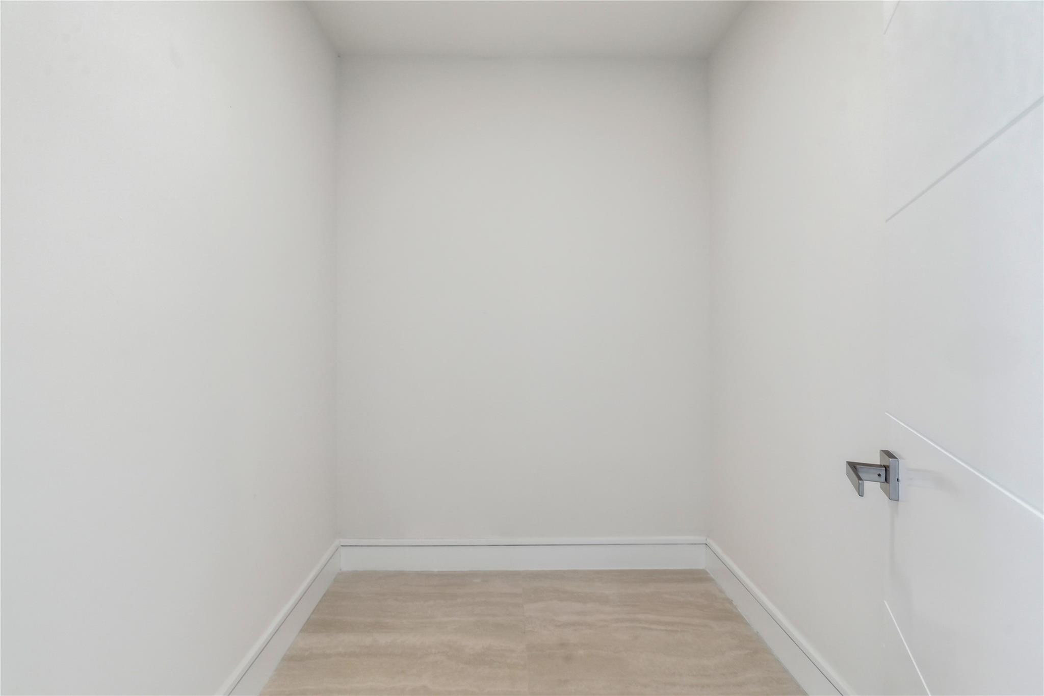 1173 Hillsboro Mile Unit: Unit 2 Building 1