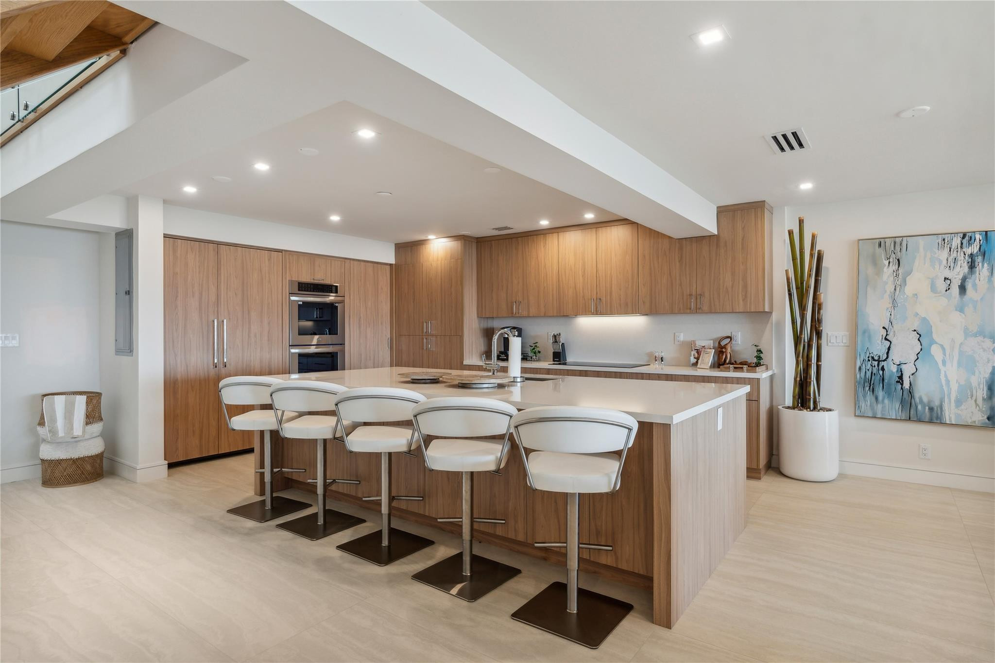 1173 Hillsboro Mile Unit: Unit 2 Building 1