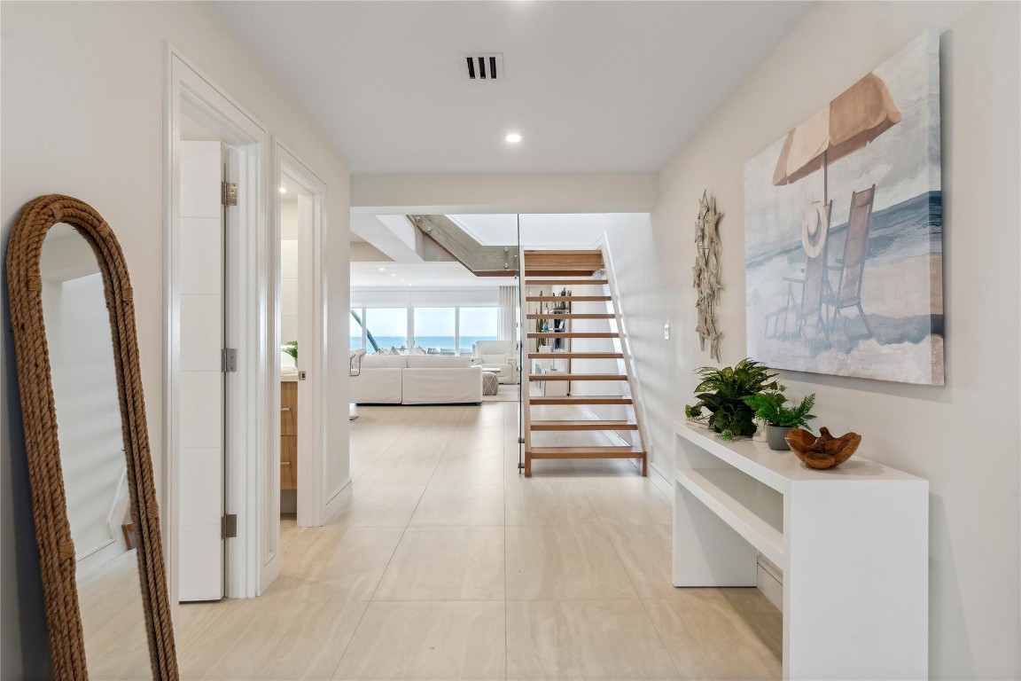 1173 Hillsboro Mile Unit: Unit 2 Building 1