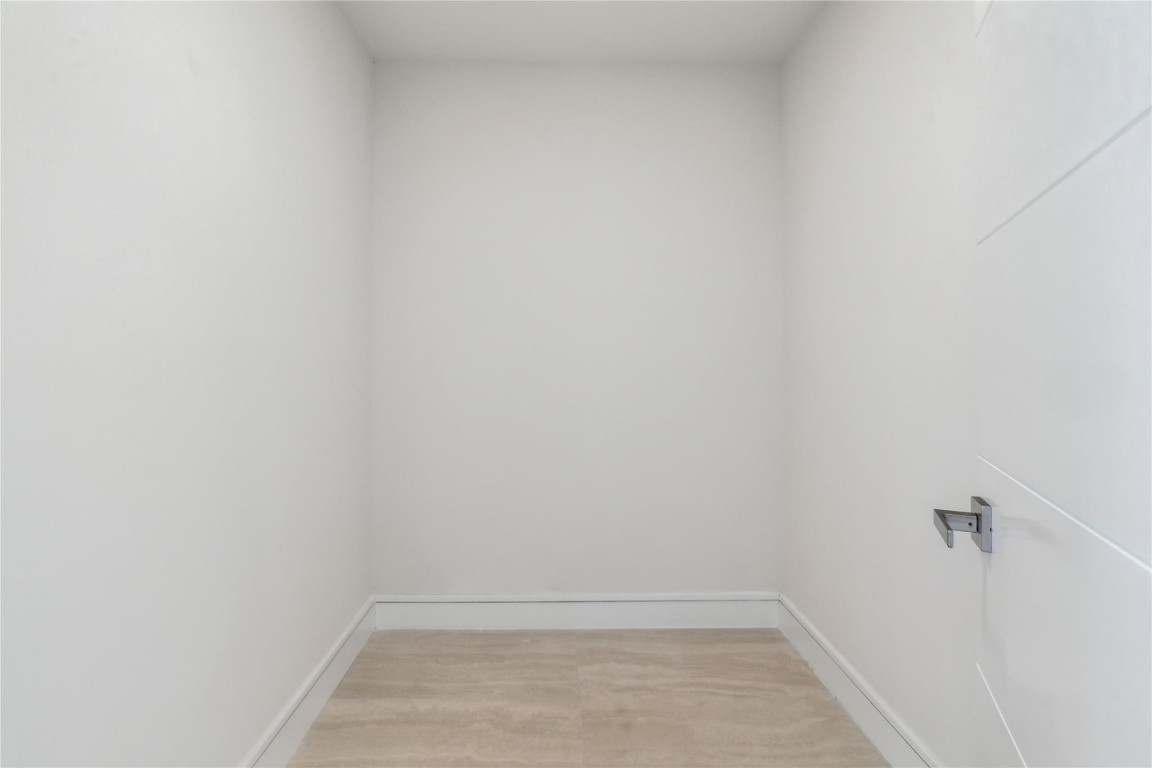 1173 Hillsboro Mile Unit: Unit 2 Building 1