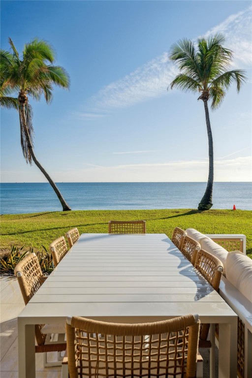 1173 Hillsboro Mile Unit: Unit 2 Building 1