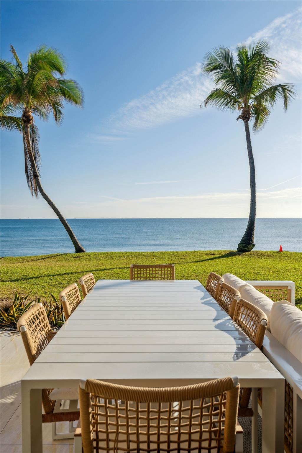 1173 Hillsboro Mile Unit: Unit 2 Building 1