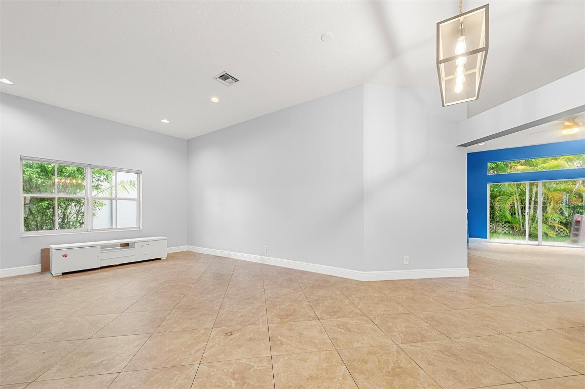 4227 Sabal Ridge Cir