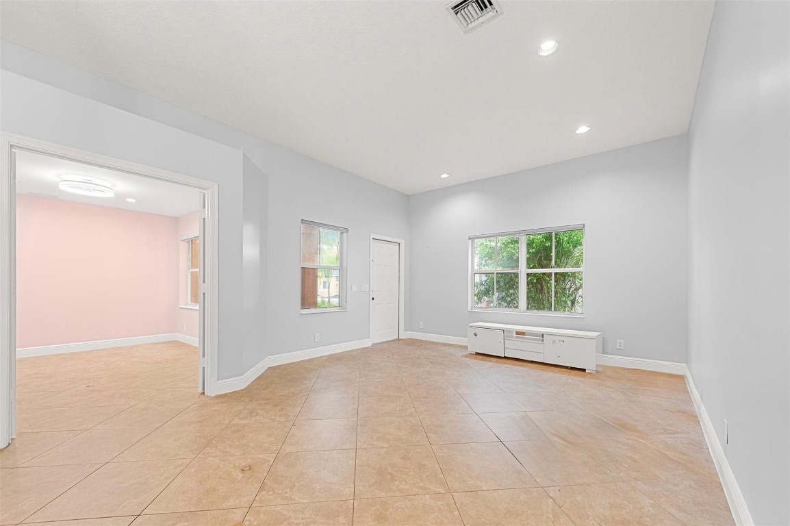 4227 Sabal Ridge Cir