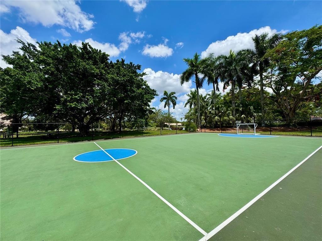 4227 Sabal Ridge Cir