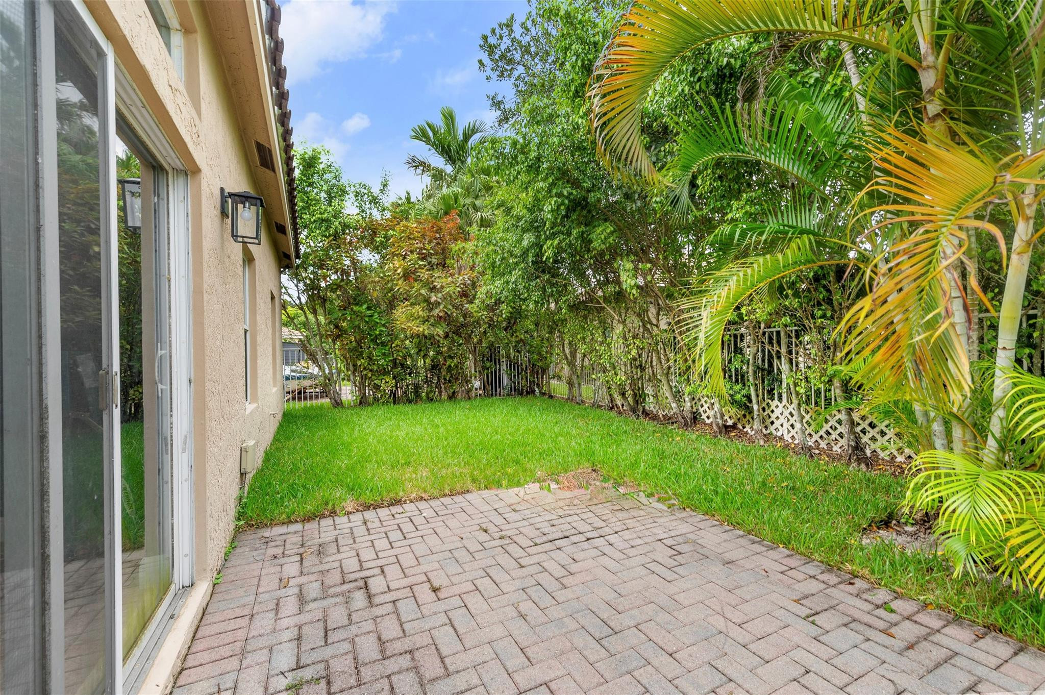 4227 Sabal Ridge Cir