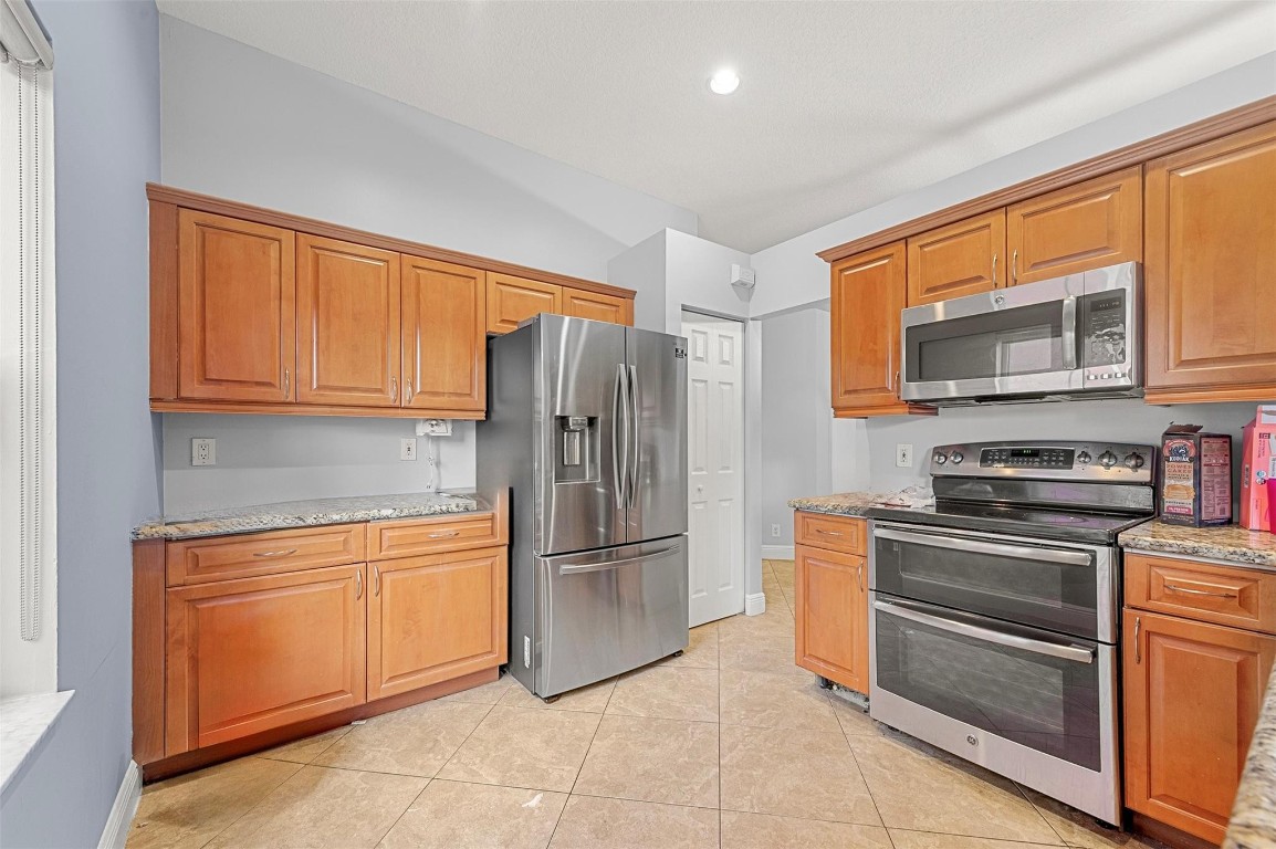 4227 Sabal Ridge Cir