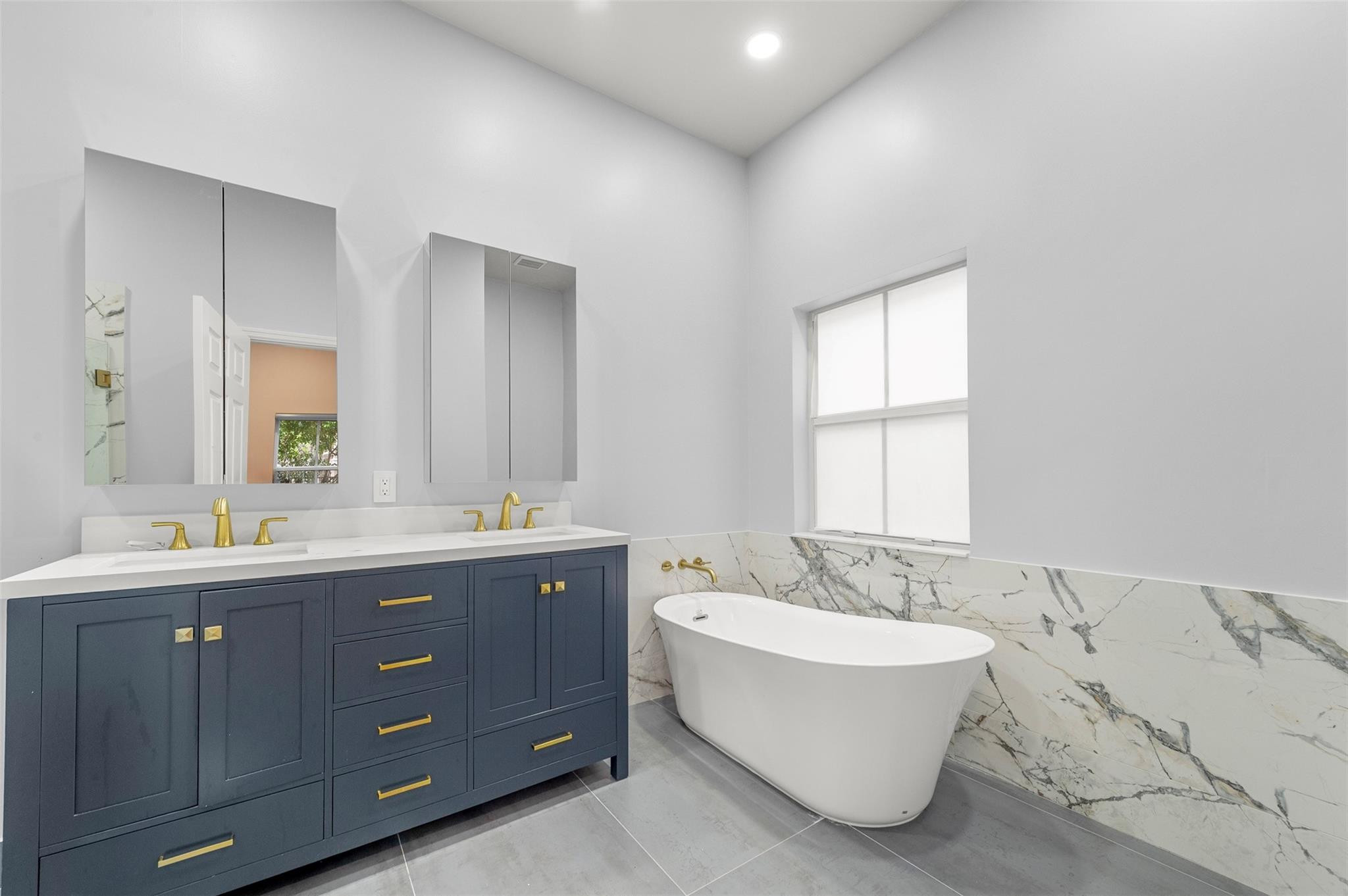 4227 Sabal Ridge Cir