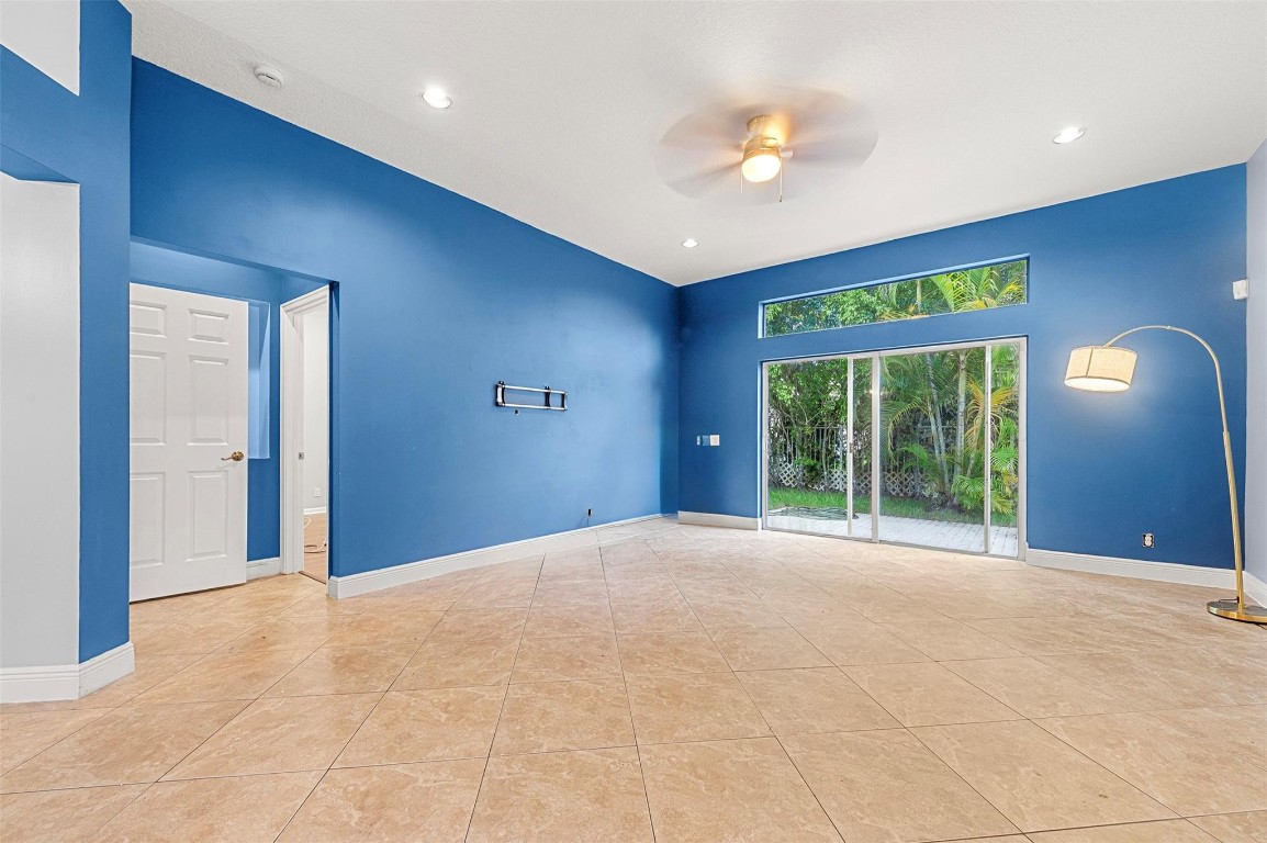 4227 Sabal Ridge Cir