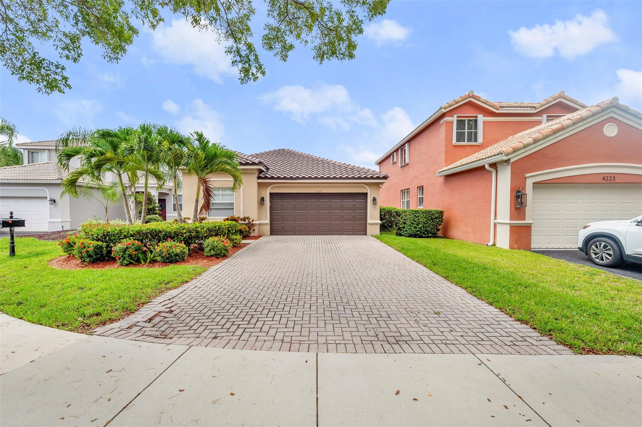 4227 Sabal Ridge Cir